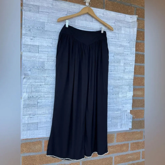 CAROLINA BENOIT MARRAKECH BLACK PANTS WITH PEARLED HEM SMALL - Picture 7 of 17